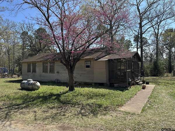 4.62 Acres of Land with Home for Sale in Hawkins, Texas
