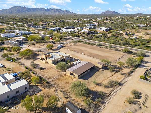 2.3 Acres of Residential Land with Home for Sale in Scottsdale, Arizona