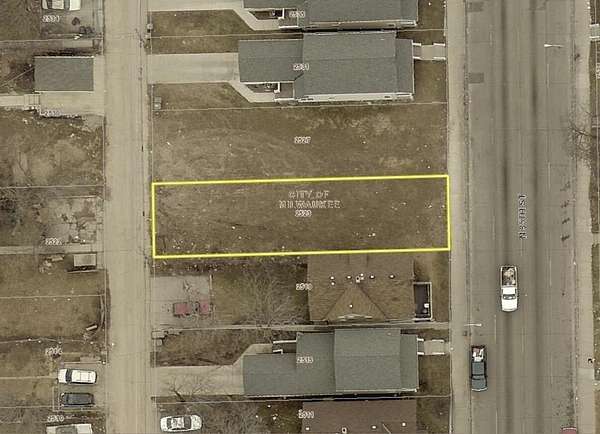0.08 Acres of Residential Land for Sale in Milwaukee, Wisconsin