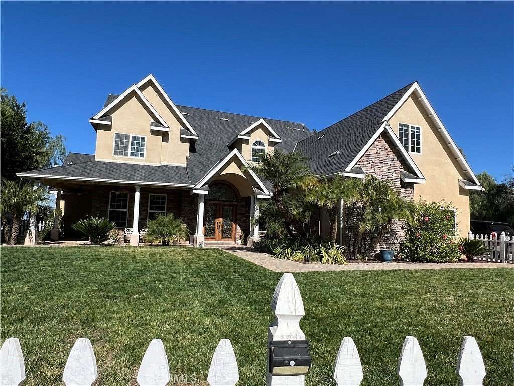 2 Acres of Residential Land with Home for Sale in Perris, California