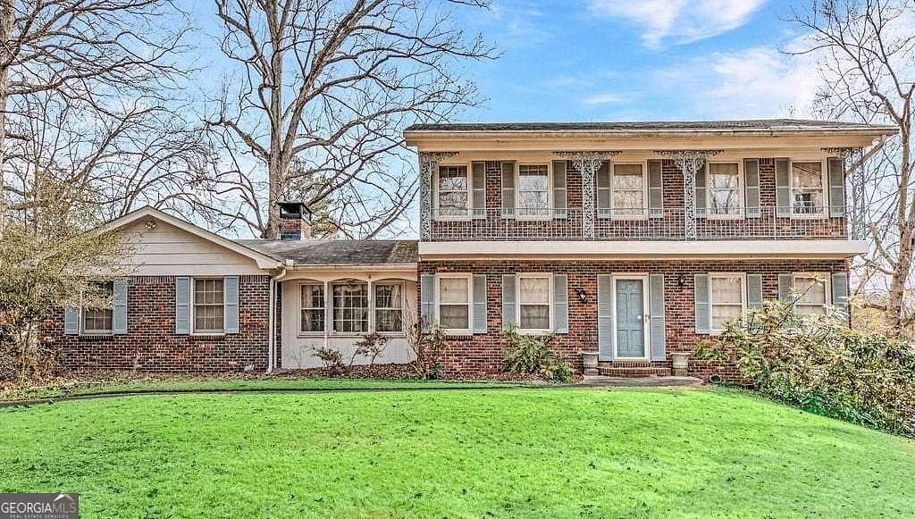 1.53 Acres of Land with Home for Sale in Atlanta, Georgia