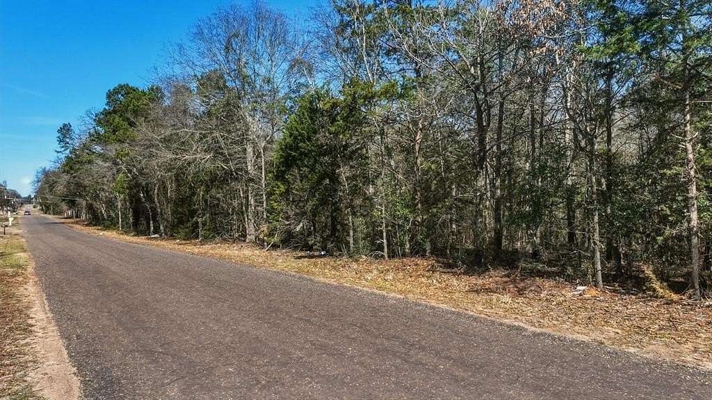 24 Acres of Recreational & Residential Land for Sale in Longview, Texas