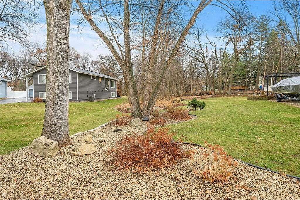 0.37 Acres of Residential Land for Sale in Mahtomedi, Minnesota