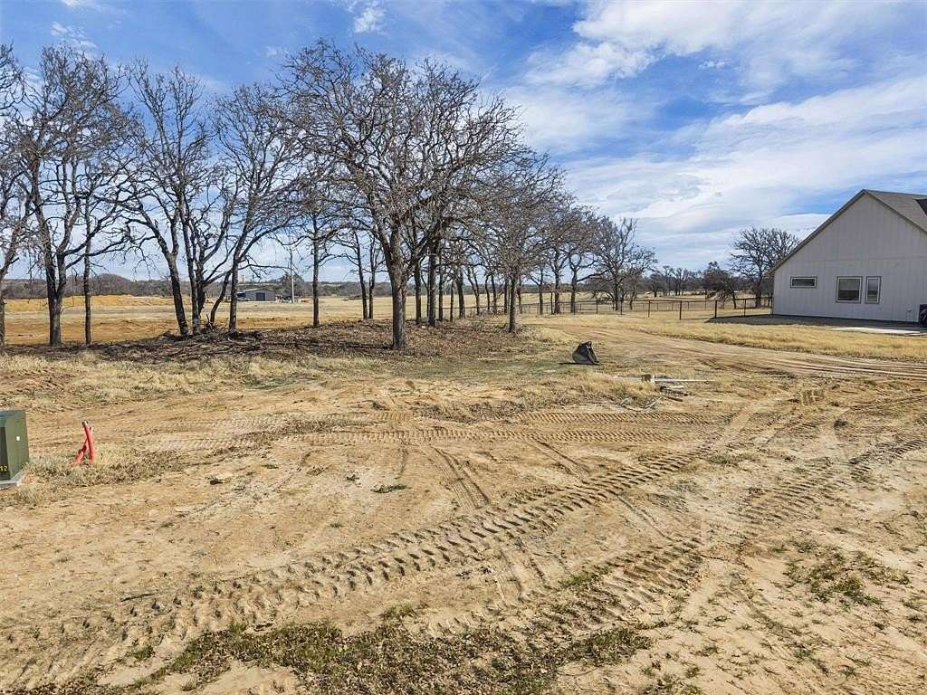 1.14 Acres of Residential Land for Sale in Tolar, Texas