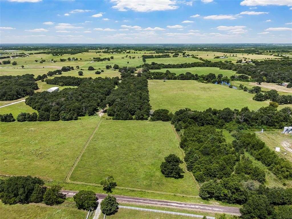 7 Acres of Residential Land for Sale in Mexia, Texas