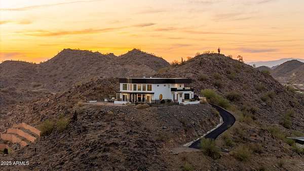 2.68 Acres of Residential Land with Home for Sale in Phoenix, Arizona