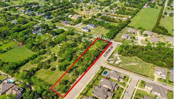 1.73 Acres of Residential Land for Sale in DeSoto, Texas