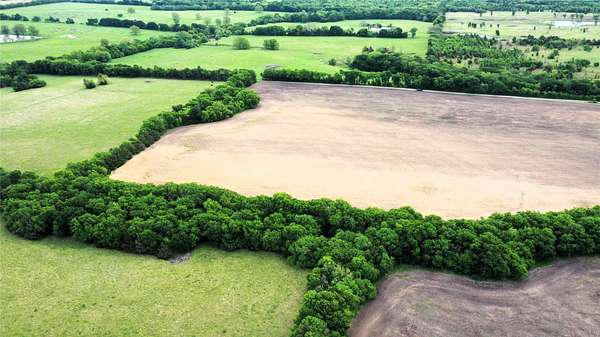 34 Acres of Agricultural Land for Sale in Bonham, Texas