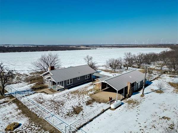 19.5 Acres of Recreational Land with Home for Sale in Jacksboro, Texas