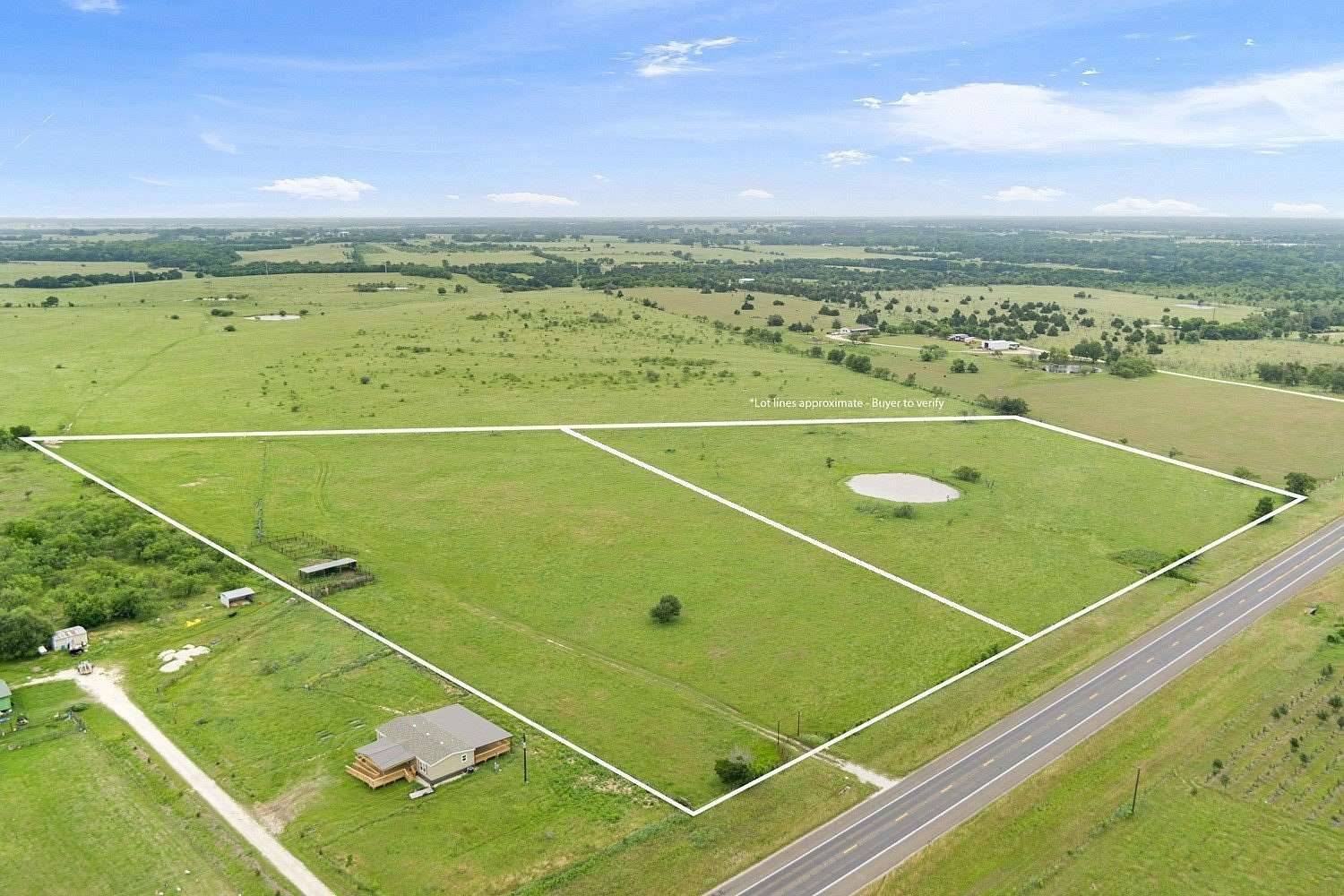 9 Acres of Residential Land for Sale in Groesbeck, Texas