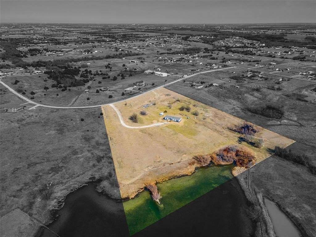 10.2 Acres of Land with Home for Sale in Nevada, Texas