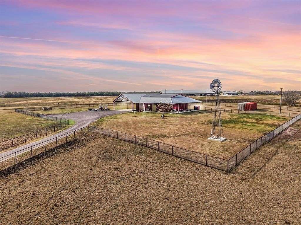 12.3 Acres of Land with Home for Sale in Leonard, Texas