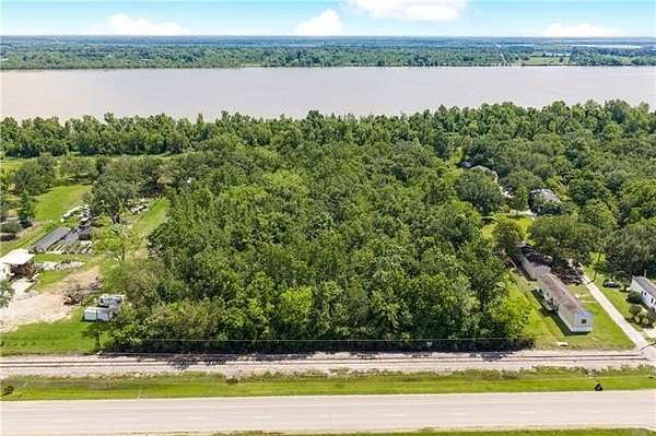 1.33 Acres of Commercial Land for Sale in Belle Chasse, Louisiana
