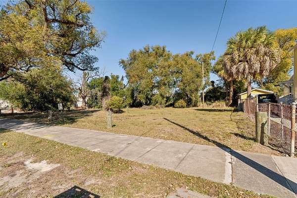 0.06 Acres of Land for Sale in Tampa, Florida