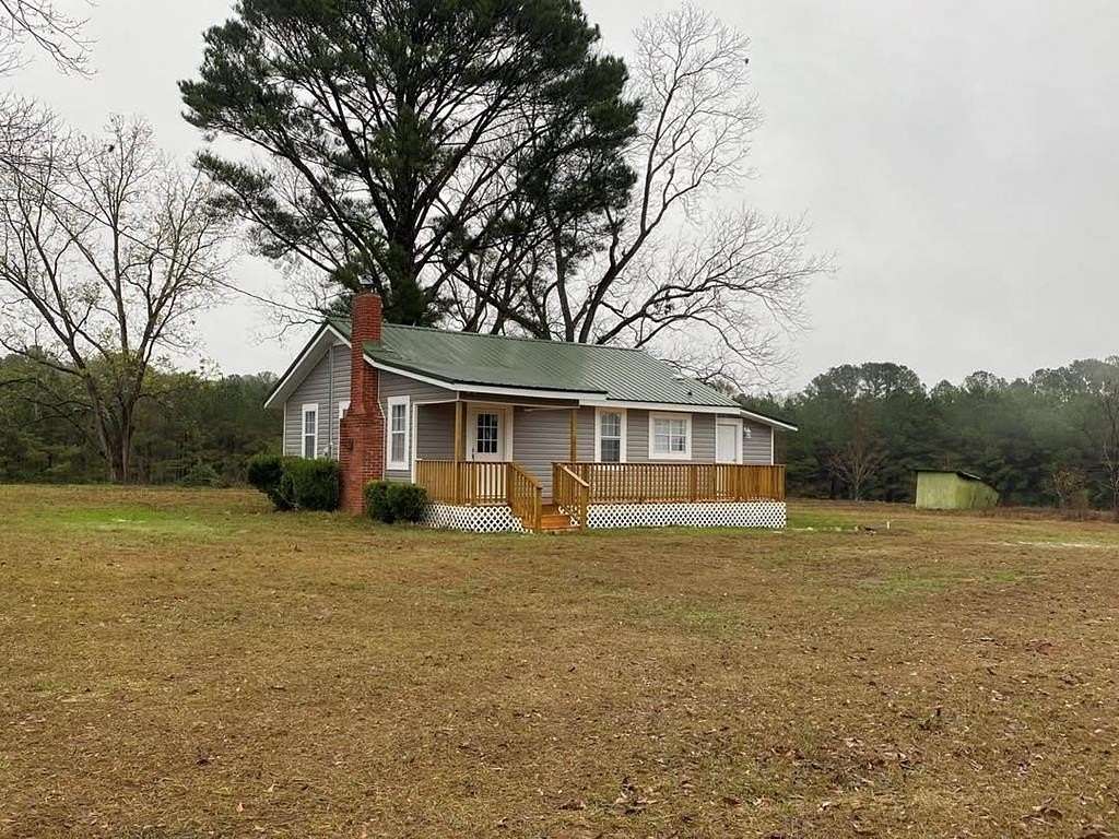 17 Acres of Land with Home for Sale in Brundidge, Alabama