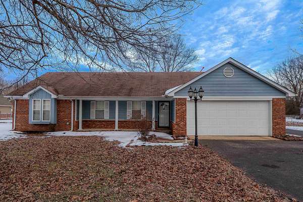 4.1 Acres of Residential Land with Home for Sale in Millington, Tennessee