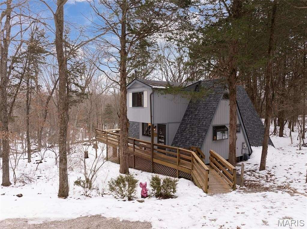 2.75 Acres of Residential Land with Home for Sale in Innsbrook, Missouri