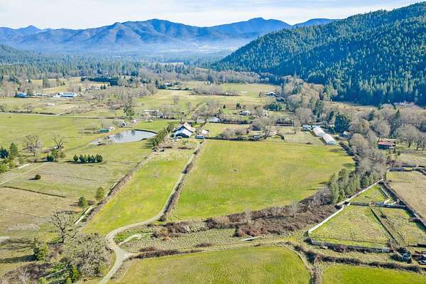 14 Acres of Land with Home for Sale in Williams, Oregon