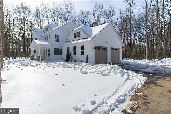 2.25 Acres of Residential Land with Home for Sale in Shady Side, Maryland