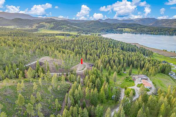 6.86 Acres of Land for Sale in Valley, Washington