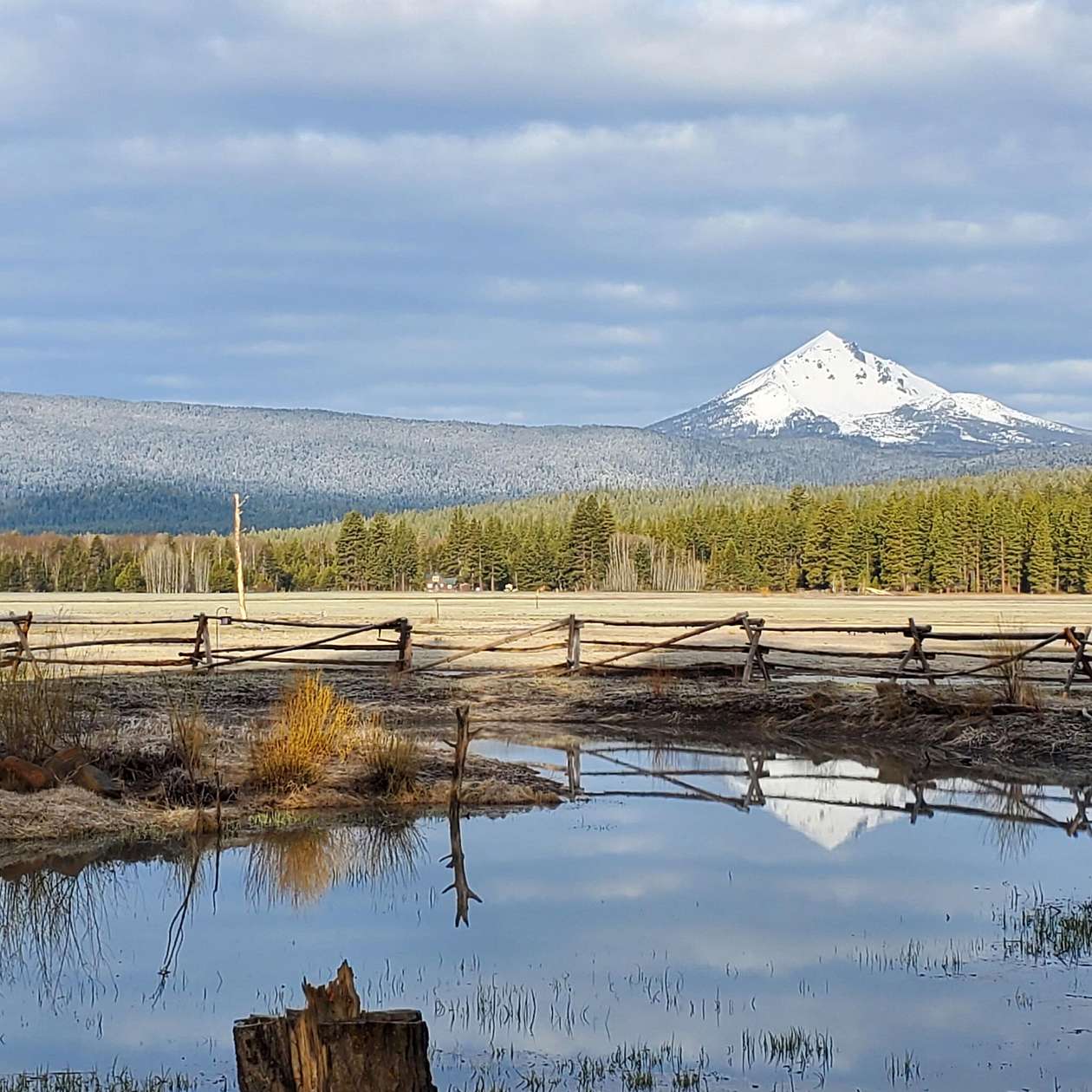 83 Acres of Land with Home for Sale in Klamath Falls, Oregon