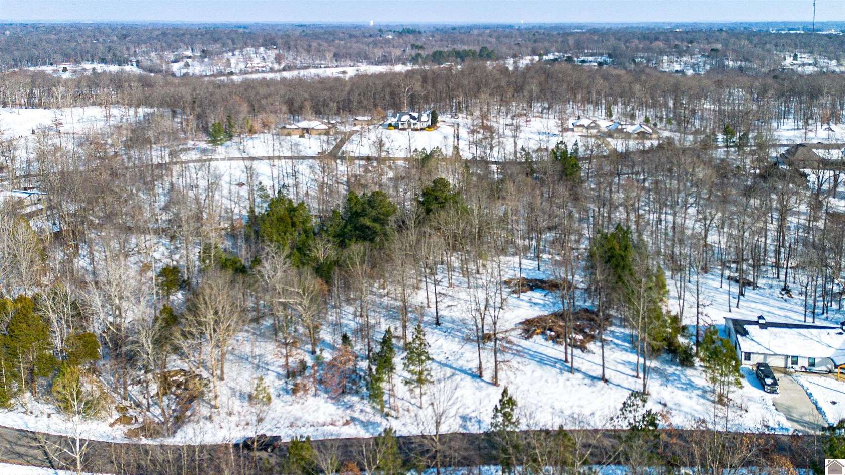 1 Acre of Residential Land for Sale in Benton, Kentucky