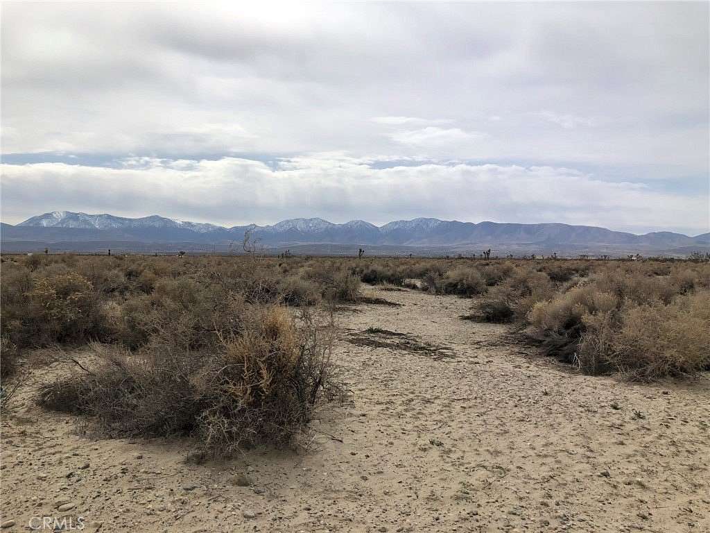 0.9 Acres of Land for Sale in Sun Village, California