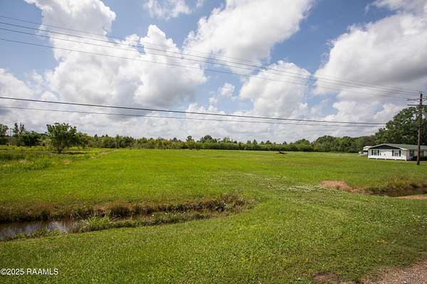 1 Acre of Residential Land for Sale in Arnaudville, Louisiana