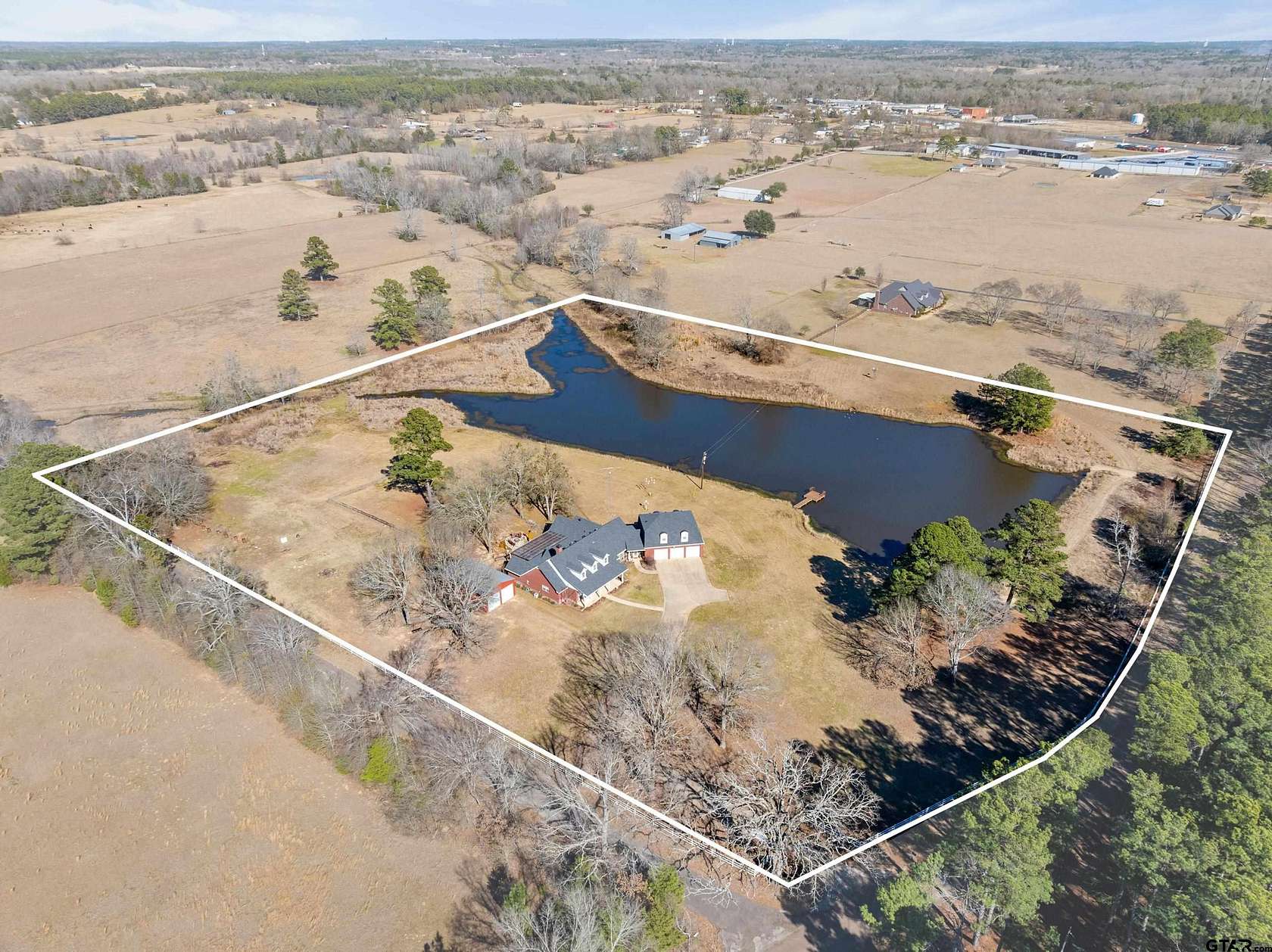 12 Acres of Recreational Land with Home for Sale in Flint, Texas