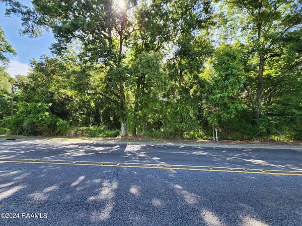 2.53 Acres of Residential Land for Sale in Abbeville, Louisiana