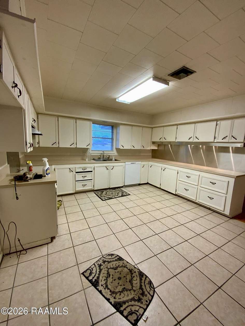 14 Acres of Mixed-Use Land for Sale in Lafayette, Louisiana