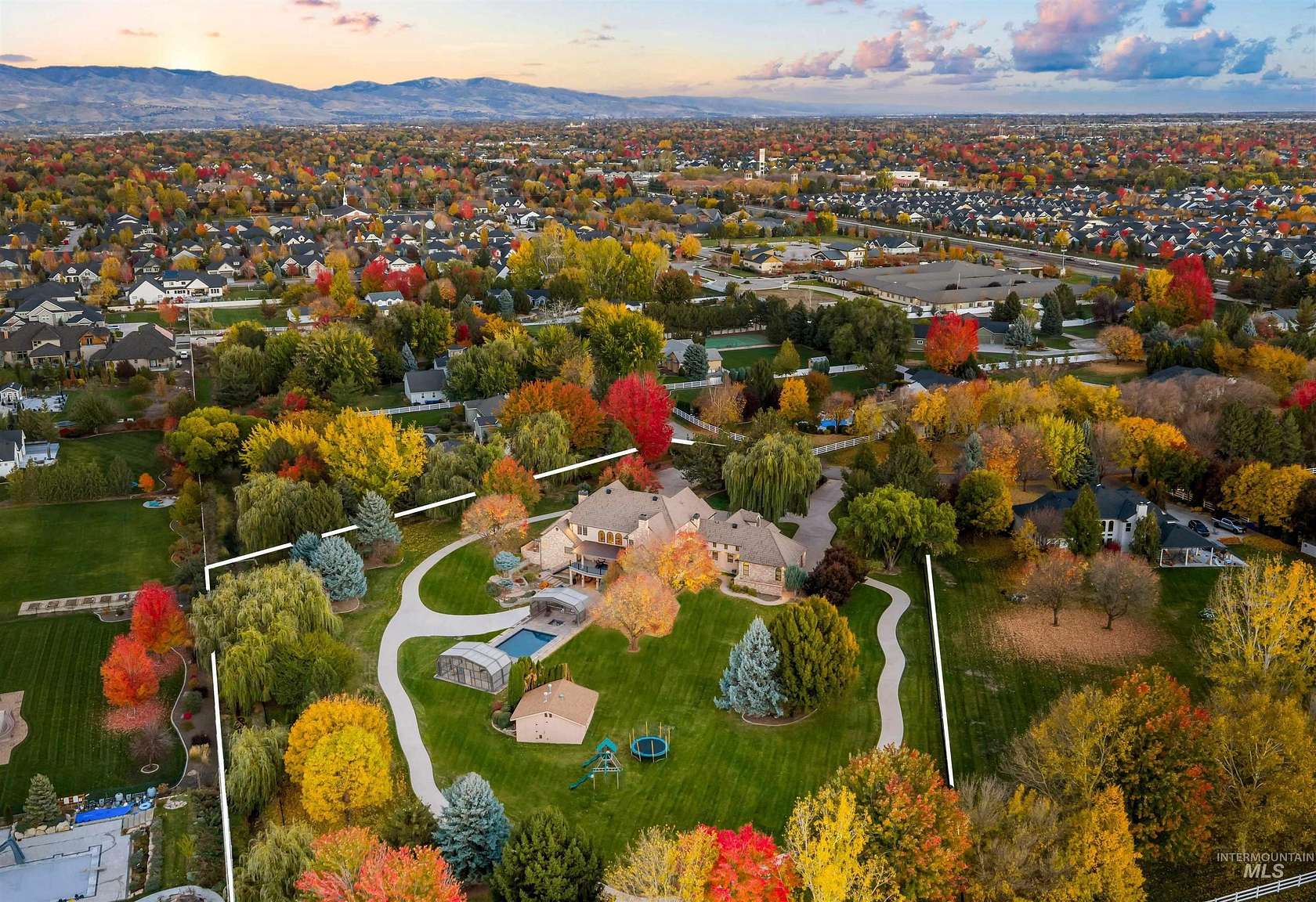 3.16 Acres of Residential Land with Home for Sale in Meridian, Idaho