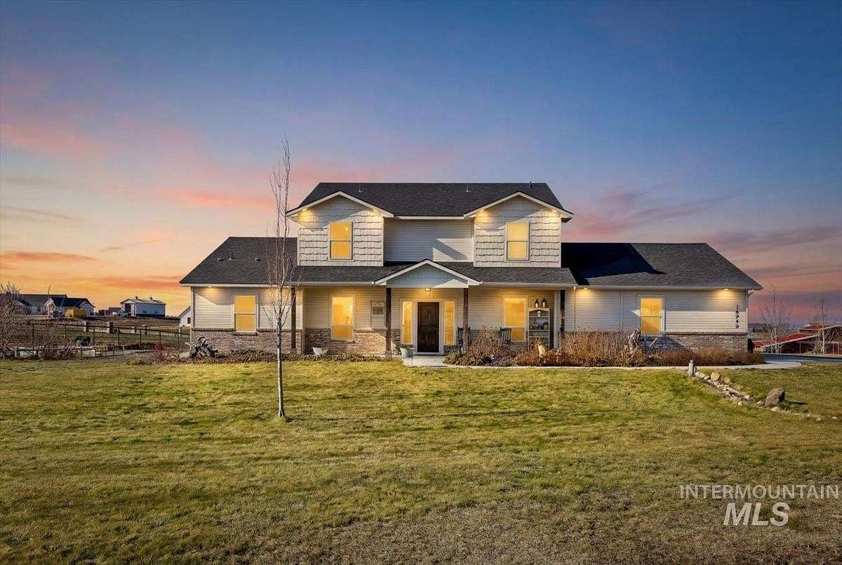 2.27 Acres of Residential Land with Home for Sale in Caldwell, Idaho