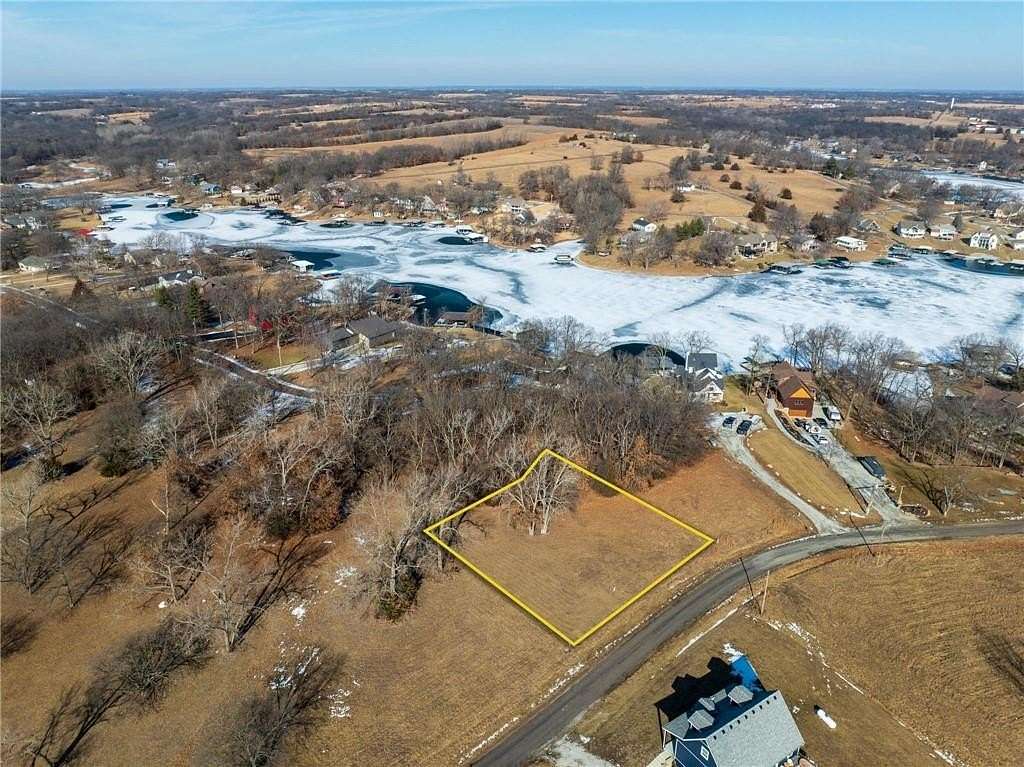 0.47 Acres of Residential Land for Sale in Altamont, Missouri