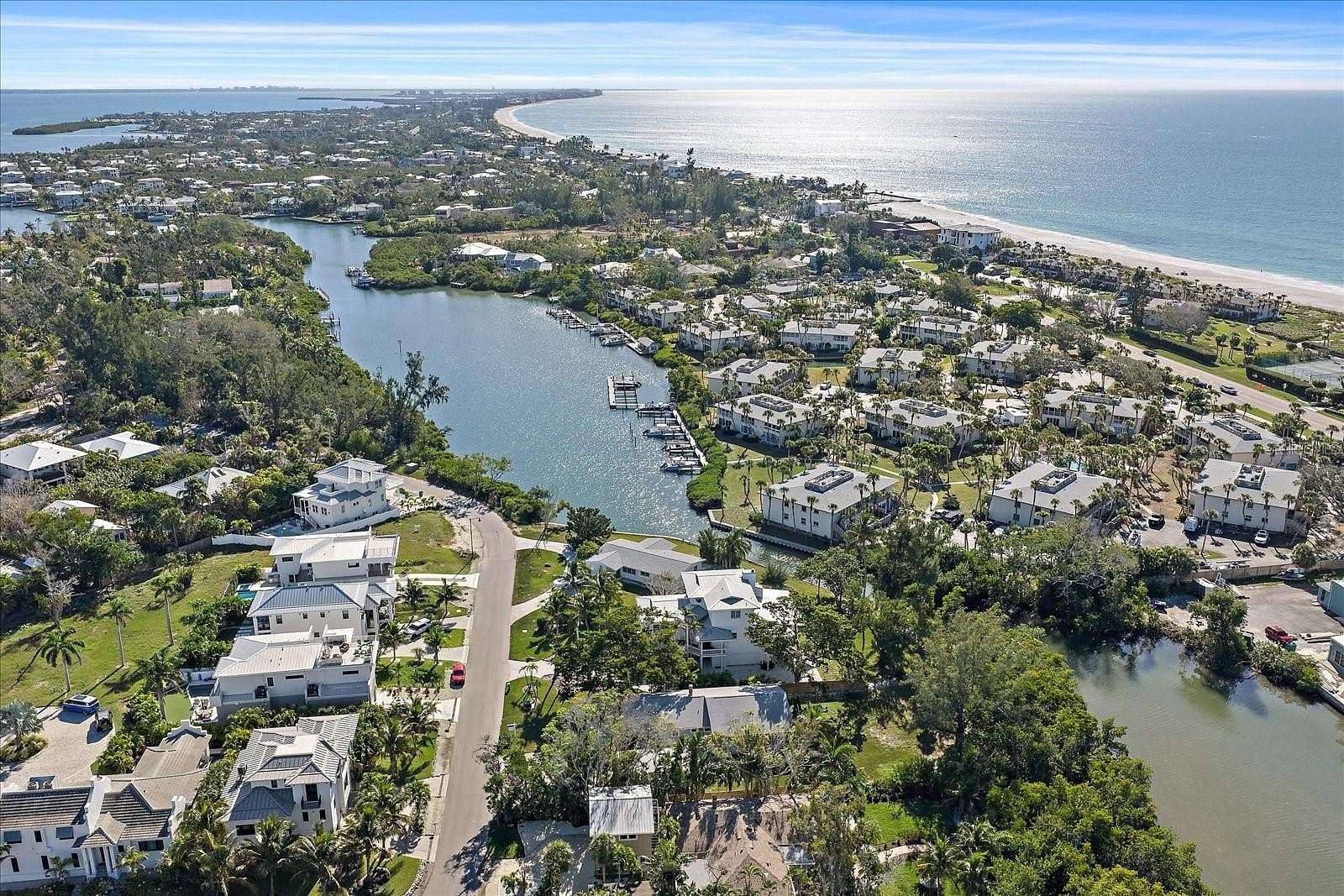 0.35 Acres of Residential Land for Sale in Longboat Key, Florida