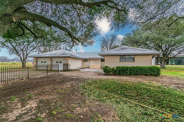 18.4 Acres of Land with Home for Sale in Little River-Academy, Texas