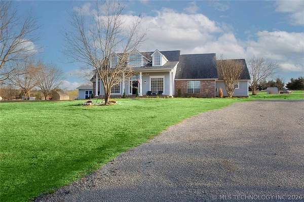 10 Acres of Land with Home for Sale in Sapulpa, Oklahoma