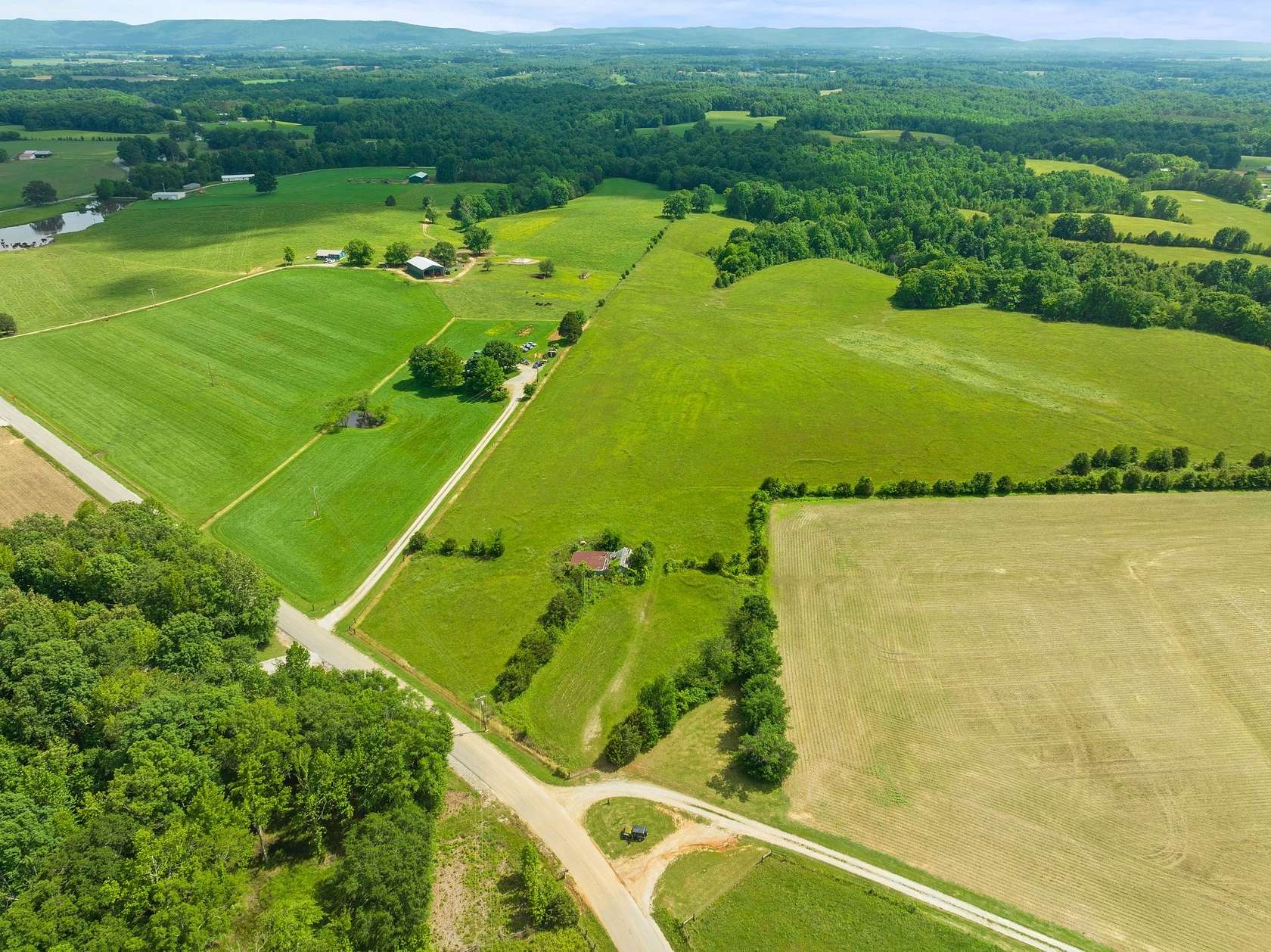 49.5 Acres of Agricultural & Residential Land for Sale in Belvidere, Tennessee