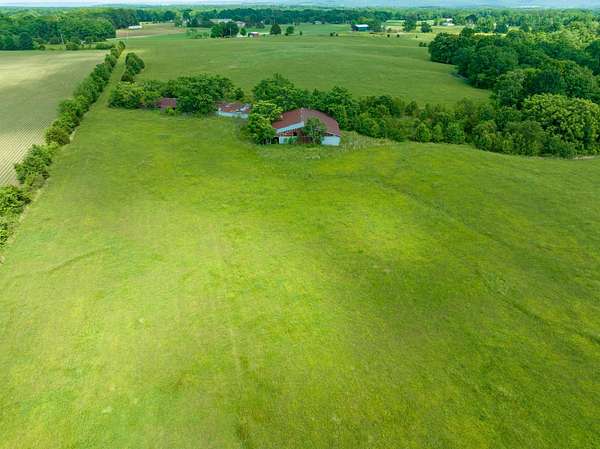 49.5 Acres of Agricultural Land for Sale in Belvidere, Tennessee