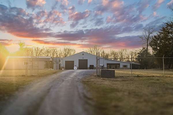 2.35 Acres of Residential Land with Home for Sale in Wartrace, Tennessee