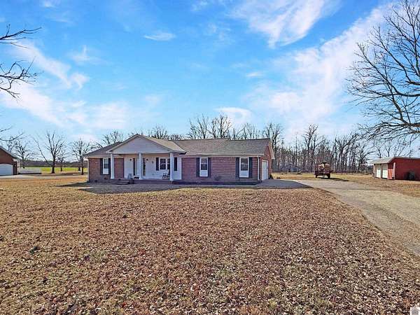 2.89 Acres of Residential Land with Home for Sale in Murray, Kentucky