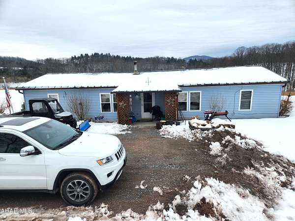 3.39 Acres of Residential Land with Home for Sale in Artemas, Pennsylvania