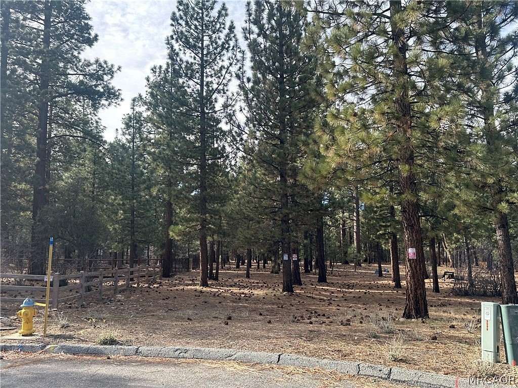 1.35 Acres of Residential Land for Sale in Big Bear City, California