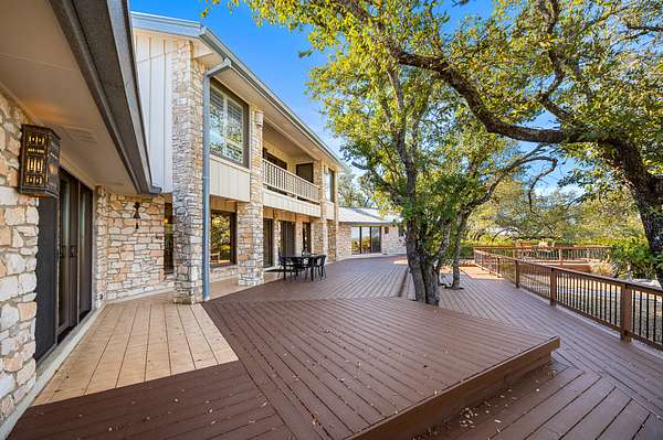 4.26 Acres of Residential Land with Home for Sale in Bergheim, Texas