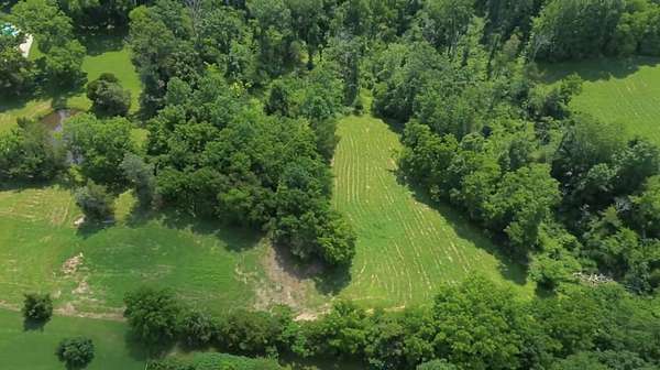 7.8 Acres of Residential Land for Sale in Burns, Tennessee