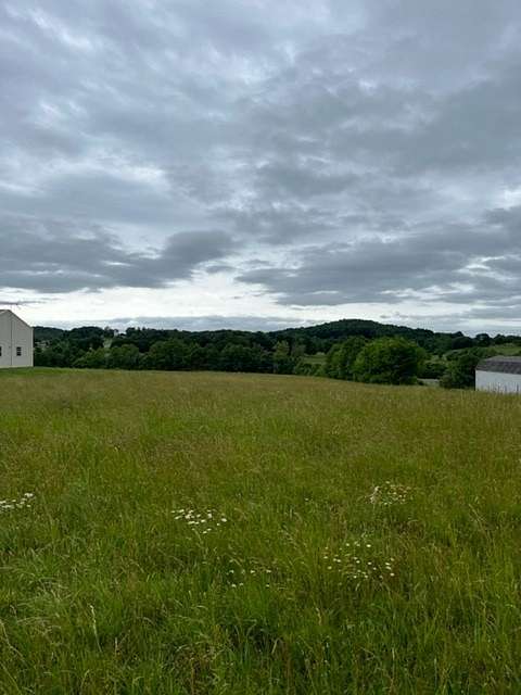 5.53 Acres of Residential Land for Sale in Hartsville, Tennessee