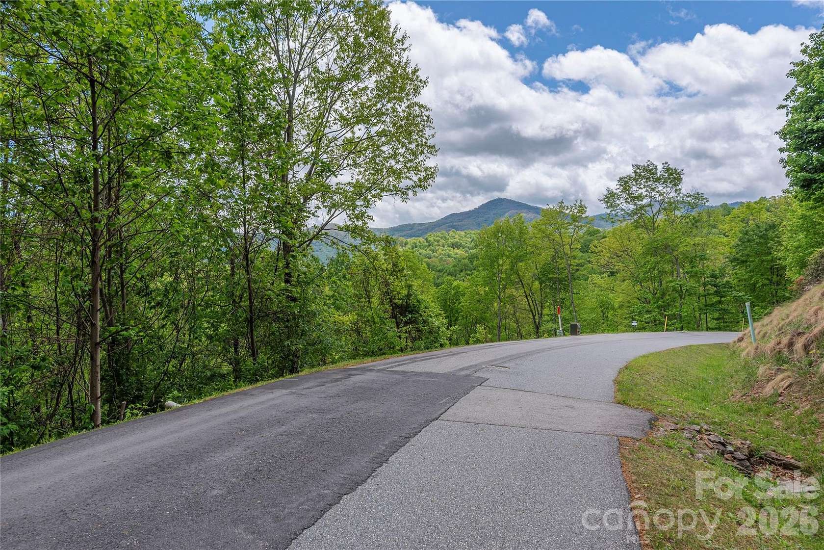 1.13 Acres of Residential Land for Sale in Waynesville, North Carolina