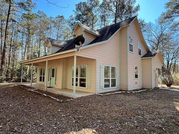 5.72 Acres of Residential Land with Home for Sale in Nacogdoches, Texas