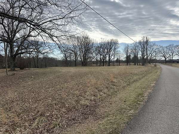 5 Acres of Residential Land for Sale in Quebeck, Tennessee