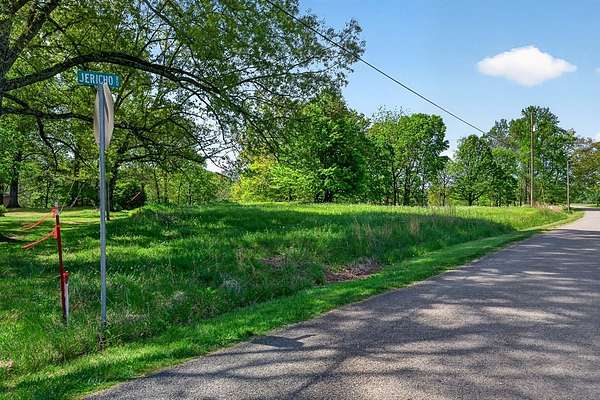 5 Acres of Residential Land for Sale in Quebeck, Tennessee